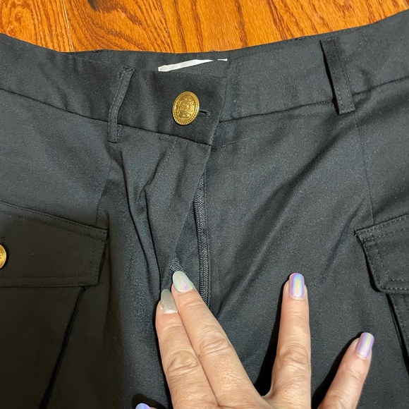 Black shorts - Picture 8 of 11